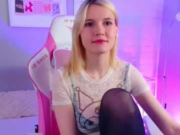 nellloyns from Chaturbate