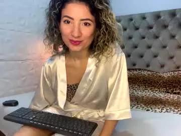 Explore our live girls sluts from our Custom and Multi clubs and checkout exclusive access to highly interactive content, such as shape, hair, titties, pussy type and many more.