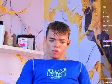 nijinsky_latinboy from Chaturbate