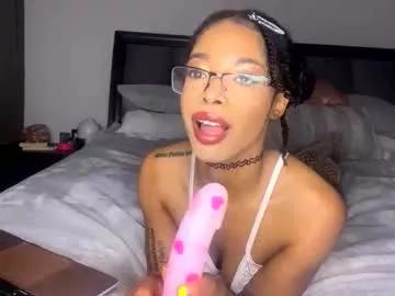 nikitalove104 from Chaturbate