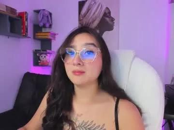 nina_collinns from Chaturbate