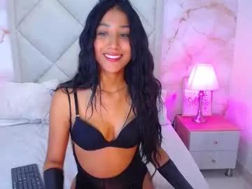 ninabravura from Chaturbate