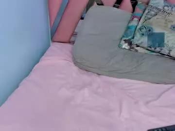 ninamedux from Chaturbate