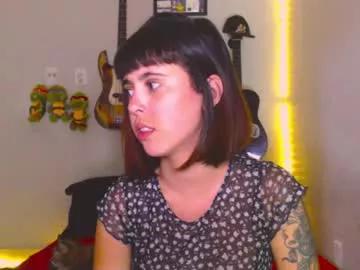 Ninapellegrini17 webcams show profile image 