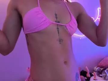 Explore our live girls sluts from our Custom and Multi clubs and checkout exclusive access to highly interactive content, such as shape, hair, titties, pussy type and many more.