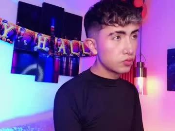 noah_xitruxx from Chaturbate is Freechat