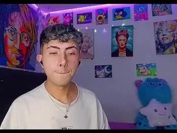 noah_xitruxx from Chaturbate is Freechat
