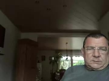 nobbie44 from Chaturbate