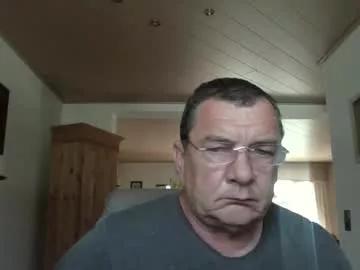 nobbie44 from Chaturbate