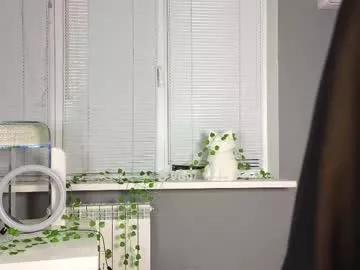 Octaviabute webcams show profile image 