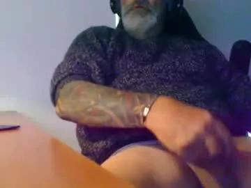 ozzyrickster from Chaturbate