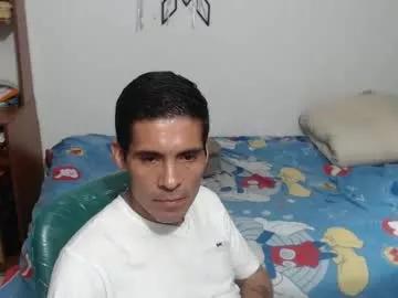 papi_wilo123 from Chaturbate