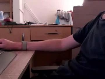 paranoiid from Chaturbate