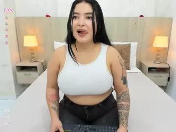 Explore our live girls sluts from our Custom and Multi clubs and checkout exclusive access to highly interactive content, such as shape, hair, titties, pussy type and many more.