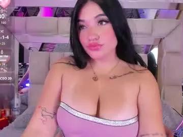 Explore our live girls sluts from our Custom and Multi clubs and checkout exclusive access to highly interactive content, such as shape, hair, titties, pussy type and many more.