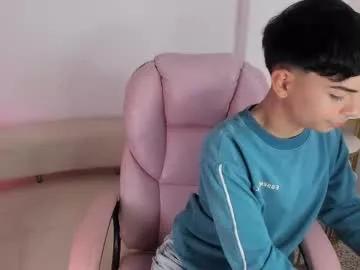 peter_chase from Chaturbate