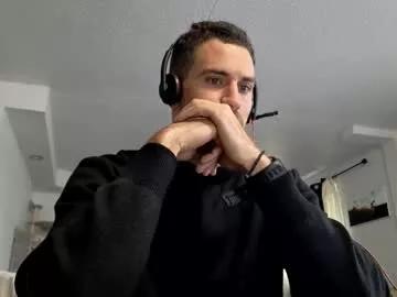 peterskinny24 from Chaturbate