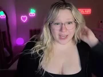 piggyrose from Chaturbate