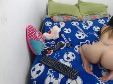 Explore our live girls sluts from our Custom and Multi clubs and checkout exclusive access to highly interactive content, such as shape, hair, titties, pussy type and many more.