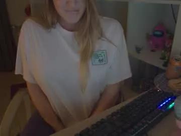Pinkladyx2 webcams show profile image 