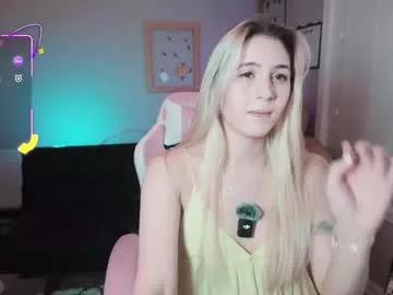 piperisyourho from Chaturbate
