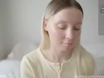Pureangeldolores webcams show profile image 