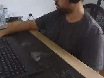 pussylickersucks77 from Chaturbate