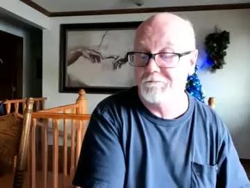 pussylover1365 from Chaturbate