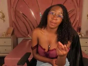 qeen_blackk from Chaturbate