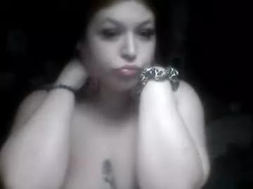 queeeendeepthrot from Chaturbate