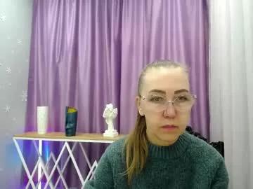 queen_a_n_i from Chaturbate