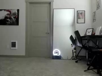 queenb2626 from Chaturbate