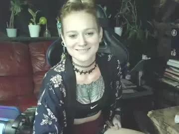 queenfrostbitten from Chaturbate