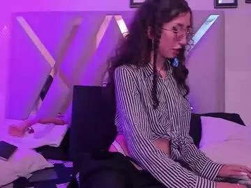 queenjenn__ from Chaturbate