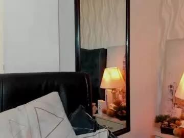queenjenn__ from Chaturbate