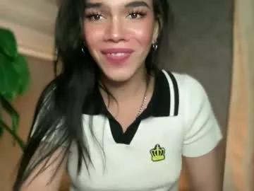 queenn_xxx from Chaturbate