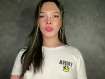 queenn_xxx from Chaturbate