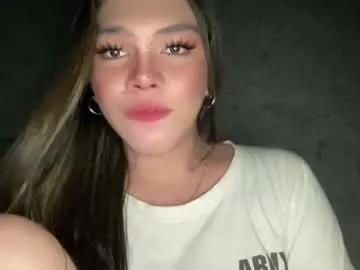 queenn_xxx from Chaturbate
