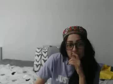 queensofiaqueen from Chaturbate