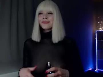queensy_sins_x from Chaturbate