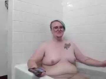 queerlyjaz from Chaturbate