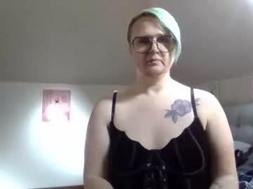 queerlyjaz from Chaturbate