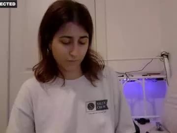 Raiyvyn webcams show profile image 