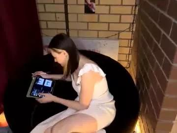 Ravenamesbury webcams show profile image 