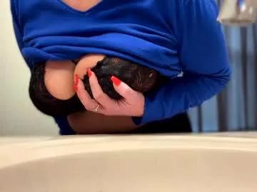 remmissecrets from Chaturbate