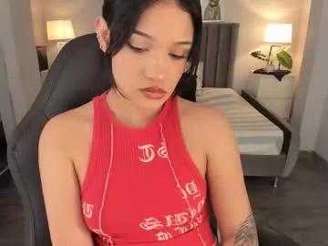 renee_shelby_ from Chaturbate