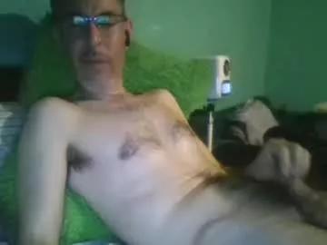 reyes_albert2006 from Chaturbate