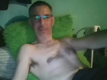 reyes_albert2006 from Chaturbate