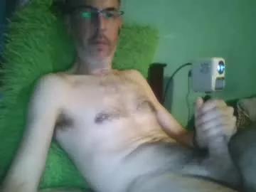 reyes_albert2006 from Chaturbate