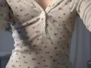 risingdawnn from Chaturbate